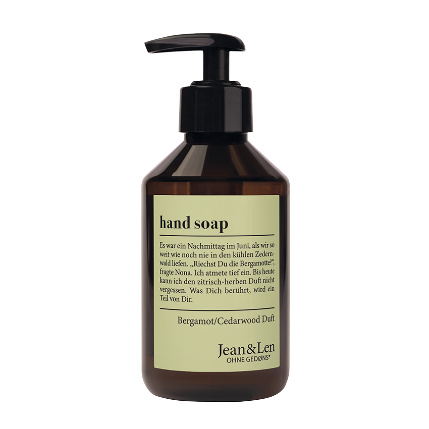 hand-soap-bergamot-cederwood-07o-72dpi.png