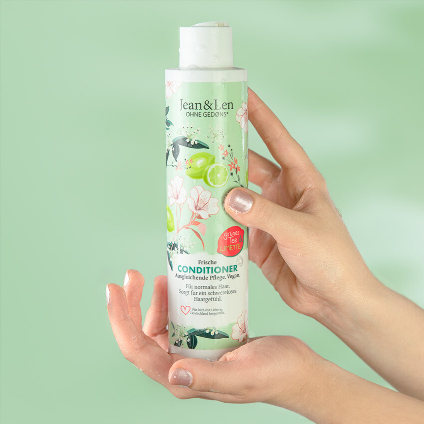 frische-conditioner-limette-gruentee-hand-schaum.jpg