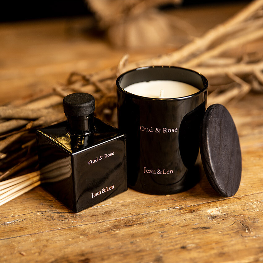 oud-and-rose-kerze-raumduft-set-holz-mood.jpg